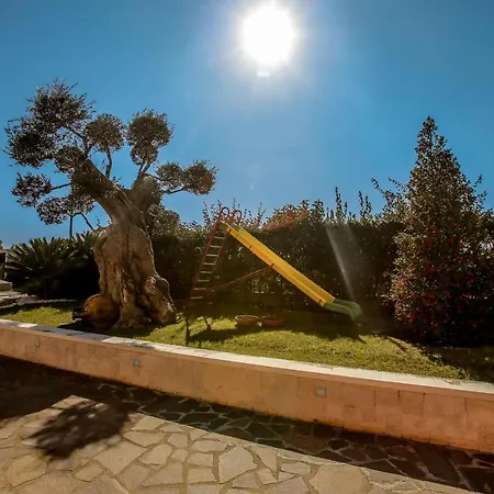 Villa Caraitria