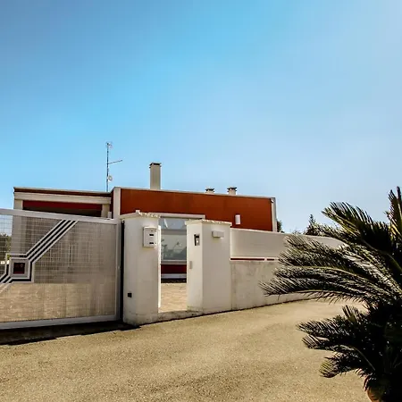 Caraitria Villa *