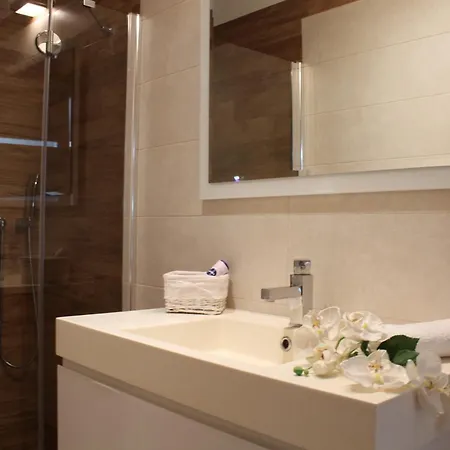 Caraitria * מרטינה פרנקה