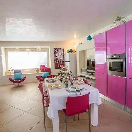 Caraitria מרטינה פרנקה